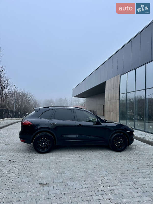 Внедорожник / Кроссовер Porsche Cayenne 2011 в Черновцах фото 5 Внедорожник / Кроссовер Porsche Cayenne 2011 в Черновцах