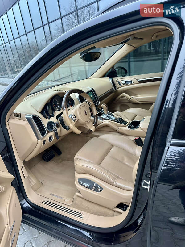 Внедорожник / Кроссовер Porsche Cayenne 2011 в Черновцах фото 8 Внедорожник / Кроссовер Porsche Cayenne 2011 в Черновцах