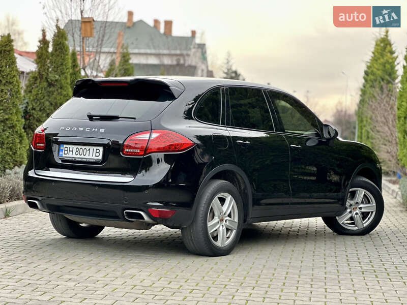 Внедорожник / Кроссовер Porsche Cayenne 2013 в Одессе