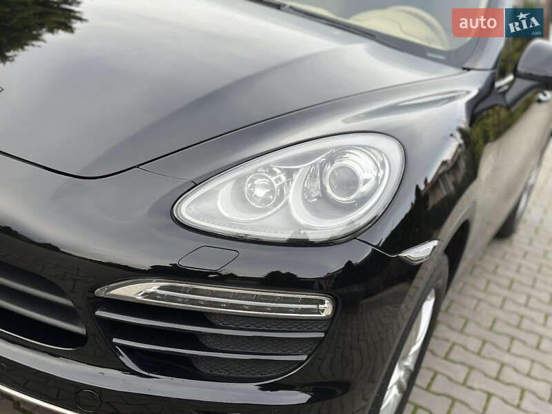 Внедорожник / Кроссовер Porsche Cayenne 2013 в Одессе