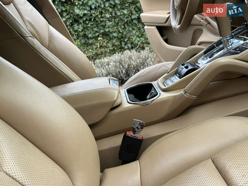 Внедорожник / Кроссовер Porsche Cayenne 2013 в Одессе