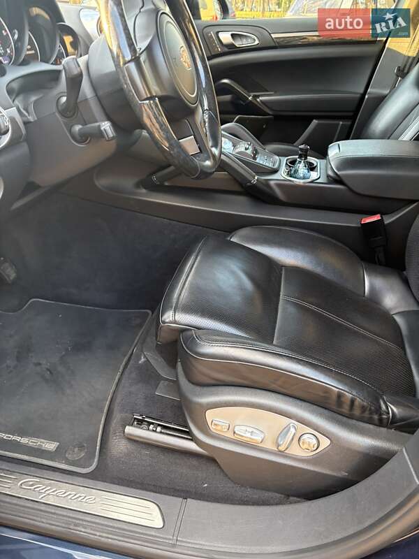 Внедорожник / Кроссовер Porsche Cayenne 2013 в Киеве фото 5 Внедорожник / Кроссовер Porsche Cayenne 2013 в Киеве