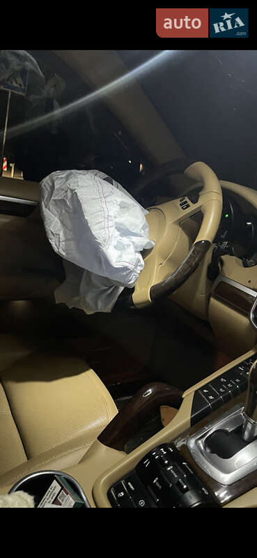 Внедорожник / Кроссовер Porsche Cayenne 2013 в Киеве фото 8 Внедорожник / Кроссовер Porsche Cayenne 2013 в Киеве