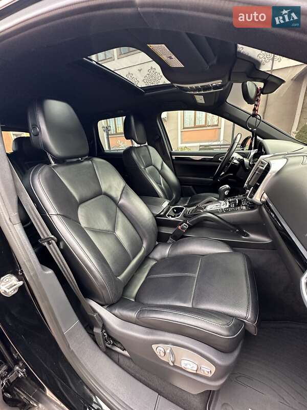 Внедорожник / Кроссовер Porsche Cayenne 2017 в Стрые фото 67 Внедорожник / Кроссовер Porsche Cayenne 2017 в Стрые