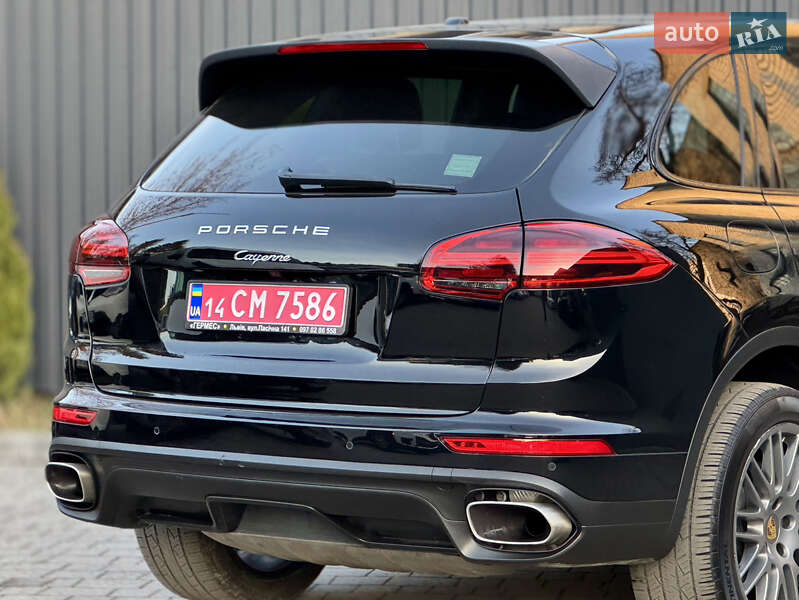 Внедорожник / Кроссовер Porsche Cayenne 2017 в Львове