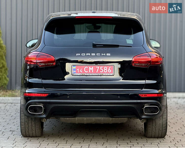 Внедорожник / Кроссовер Porsche Cayenne 2017 в Львове