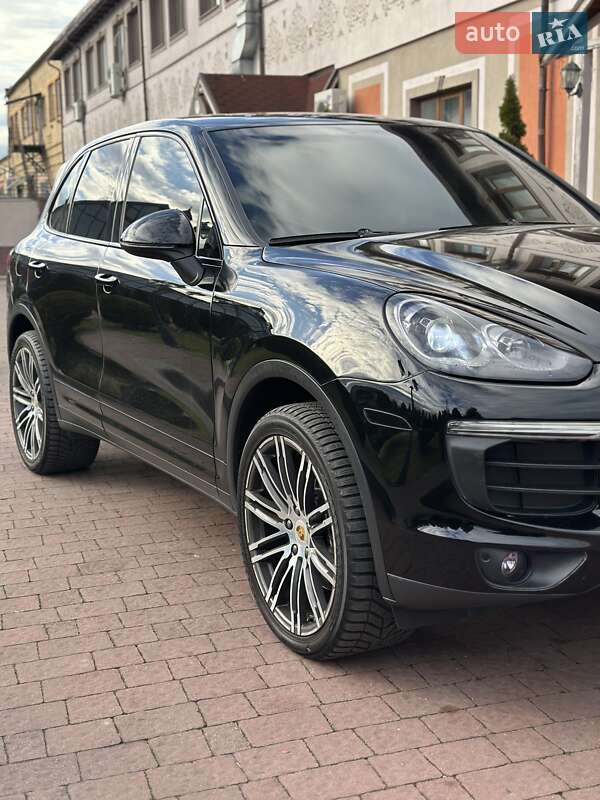 Внедорожник / Кроссовер Porsche Cayenne 2017 в Стрые фото 106 Внедорожник / Кроссовер Porsche Cayenne 2017 в Стрые