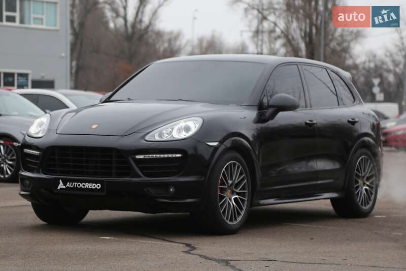 Внедорожник / Кроссовер Porsche Cayenne 2013 в Киеве