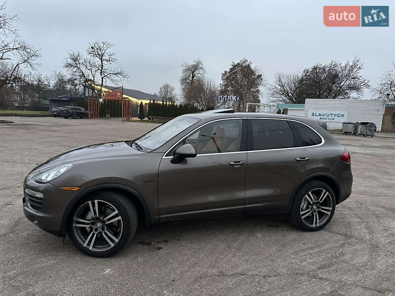 Внедорожник / Кроссовер Porsche Cayenne 2011 в Киеве фото 2 Внедорожник / Кроссовер Porsche Cayenne 2011 в Киеве