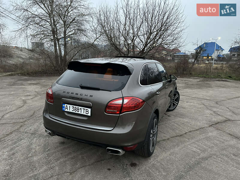 Внедорожник / Кроссовер Porsche Cayenne 2011 в Киеве фото 4 Внедорожник / Кроссовер Porsche Cayenne 2011 в Киеве