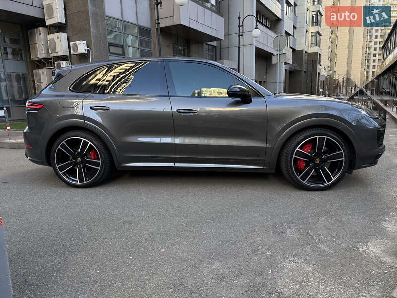 Внедорожник / Кроссовер Porsche Cayenne 2022 в Киеве фото 8 Внедорожник / Кроссовер Porsche Cayenne 2022 в Киеве