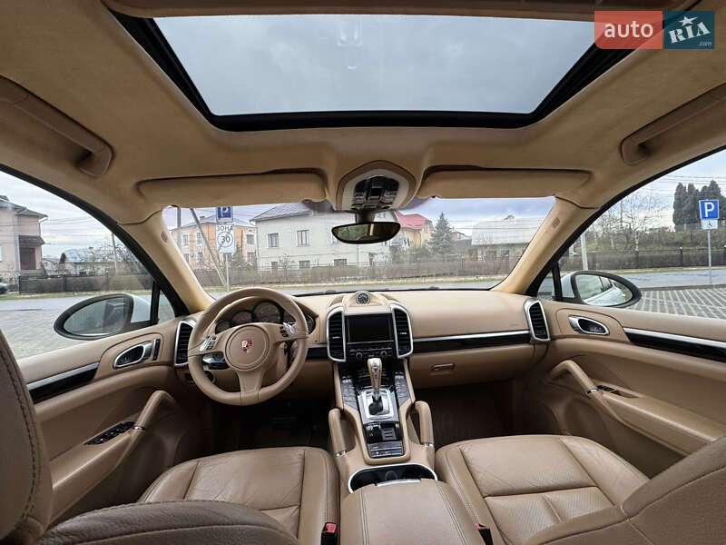 Внедорожник / Кроссовер Porsche Cayenne 2013 в Ивано-Франковске