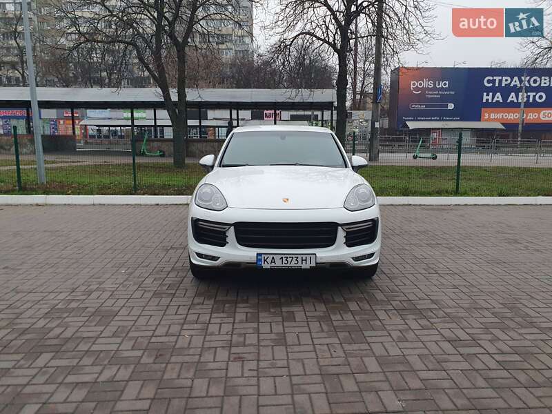 Внедорожник / Кроссовер Porsche Cayenne 2015 в Киеве фото 15 Внедорожник / Кроссовер Porsche Cayenne 2015 в Киеве