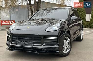 Внедорожник / Кроссовер Porsche Cayenne 2016 в Днепре