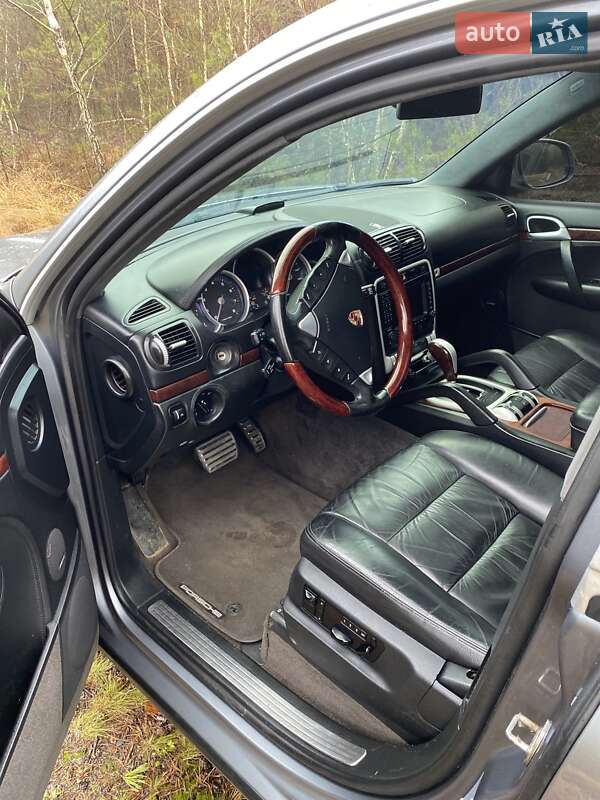 Внедорожник / Кроссовер Porsche Cayenne 2005 в Рокитном