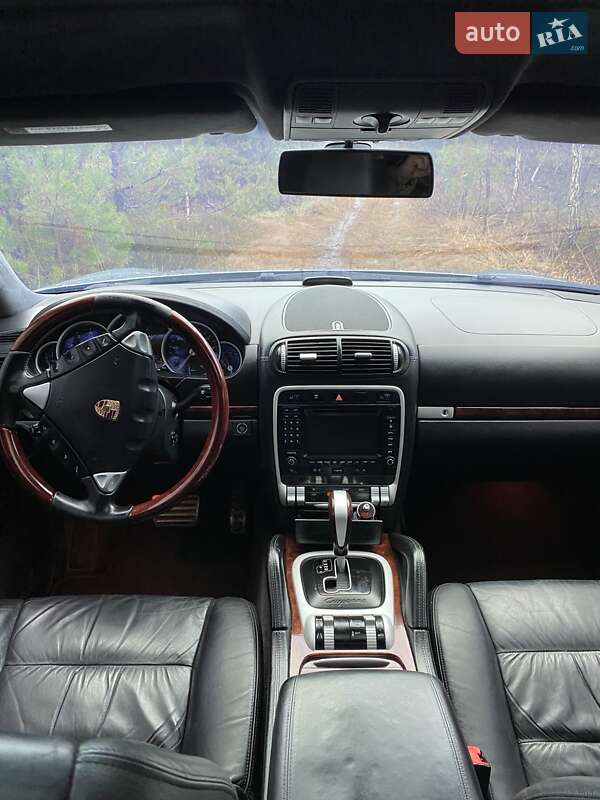 Внедорожник / Кроссовер Porsche Cayenne 2005 в Рокитном