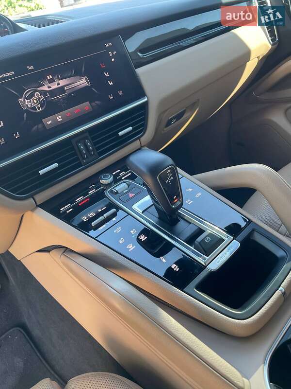 Внедорожник / Кроссовер Porsche Cayenne 2022 в Киеве фото 7 Внедорожник / Кроссовер Porsche Cayenne 2022 в Киеве