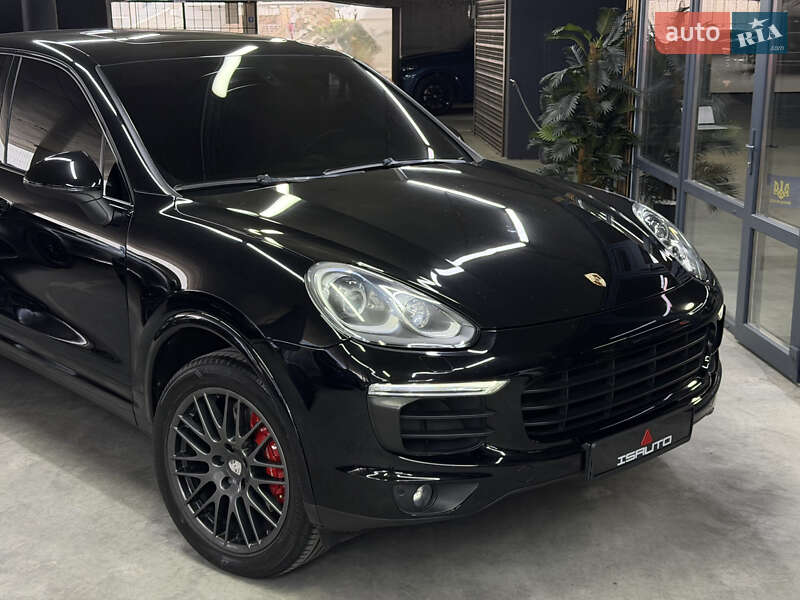 Внедорожник / Кроссовер Porsche Cayenne 2016 в Одессе