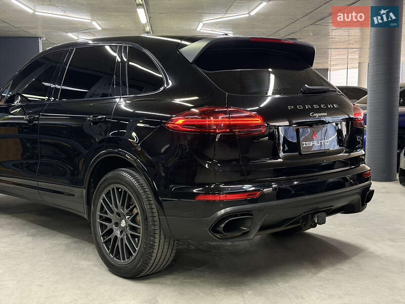 Внедорожник / Кроссовер Porsche Cayenne 2016 в Одессе