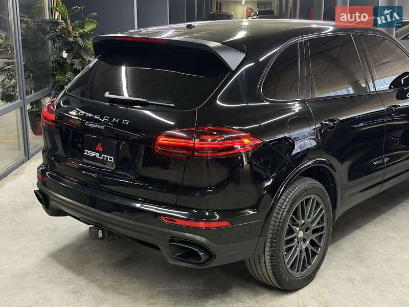 Внедорожник / Кроссовер Porsche Cayenne 2016 в Одессе