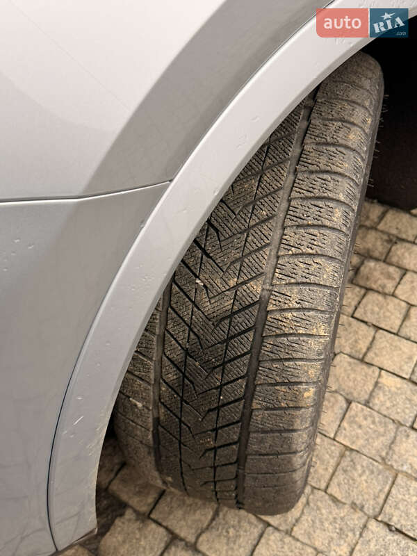 Внедорожник / Кроссовер Porsche Cayenne 2019 в Ужгороде