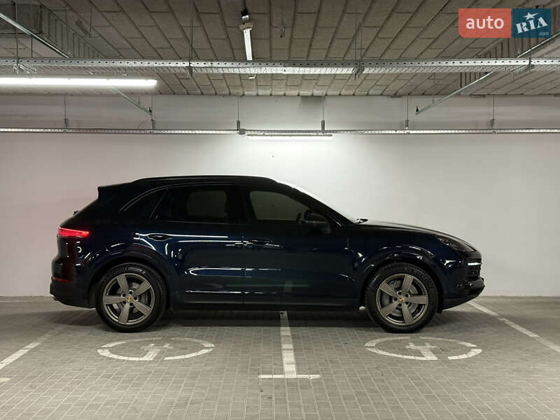 Внедорожник / Кроссовер Porsche Cayenne 2018 в Киеве