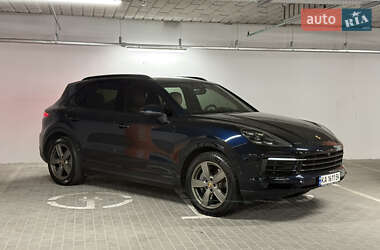 Внедорожник / Кроссовер Porsche Cayenne 2018 в Киеве