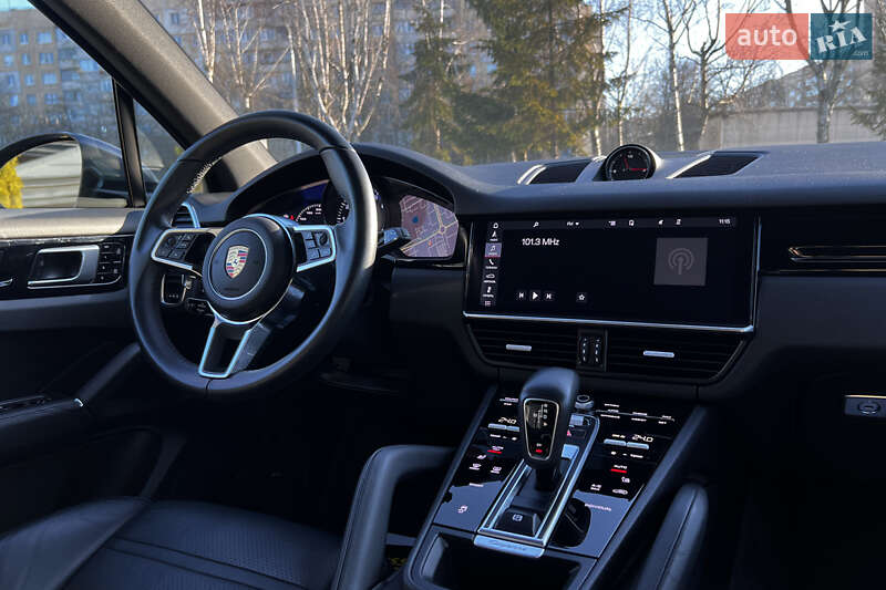 Внедорожник / Кроссовер Porsche Cayenne 2019 в Львове