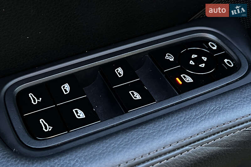 Внедорожник / Кроссовер Porsche Cayenne 2019 в Львове