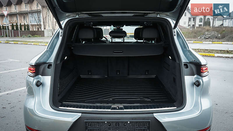 Внедорожник / Кроссовер Porsche Cayenne 2024 в Киеве фото 18 Внедорожник / Кроссовер Porsche Cayenne 2024 в Киеве