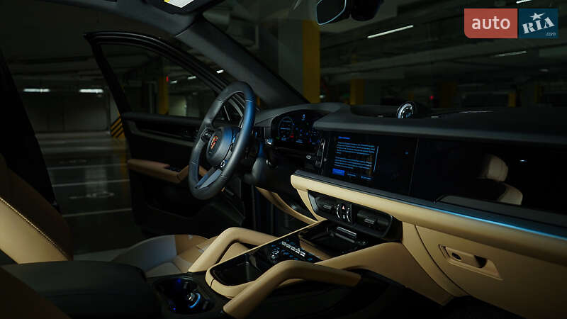 Внедорожник / Кроссовер Porsche Cayenne 2024 в Киеве