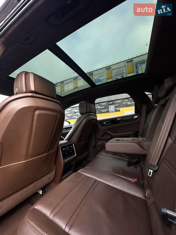 Внедорожник / Кроссовер Porsche Cayenne 2019 в Виннице