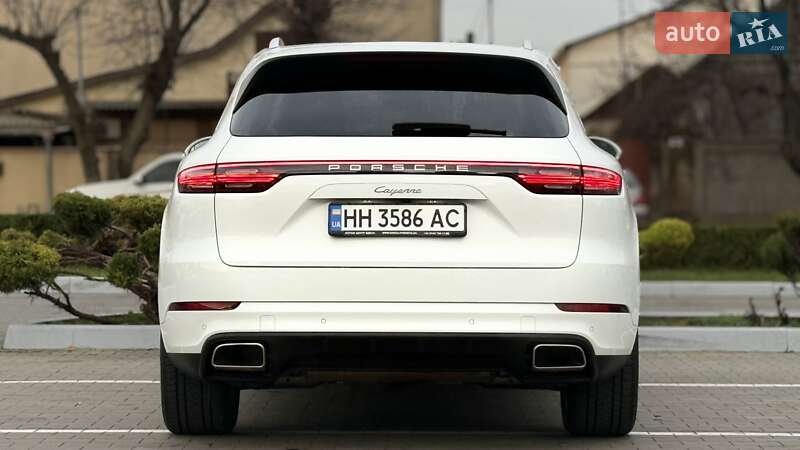 Внедорожник / Кроссовер Porsche Cayenne 2017 в Одессе