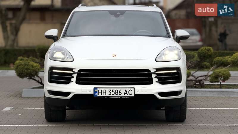 Внедорожник / Кроссовер Porsche Cayenne 2017 в Одессе