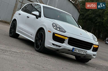 Внедорожник / Кроссовер Porsche Cayenne 2016 в Львове