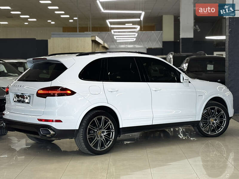 Позашляховик / Кросовер Porsche Cayenne 2016 в Миколаєві фото 6 Позашляховик / Кросовер Porsche Cayenne 2016 в Миколаєві