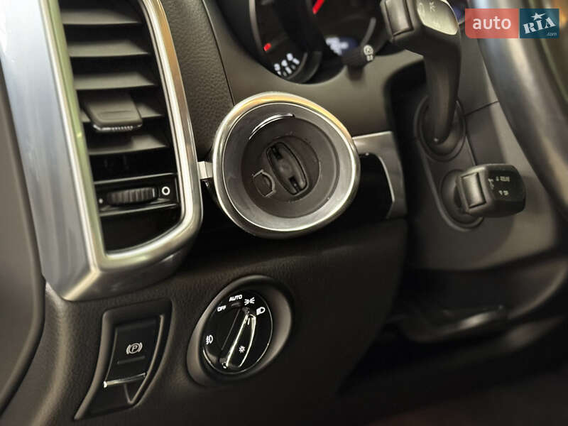 Позашляховик / Кросовер Porsche Cayenne 2016 в Миколаєві фото 23 Позашляховик / Кросовер Porsche Cayenne 2016 в Миколаєві