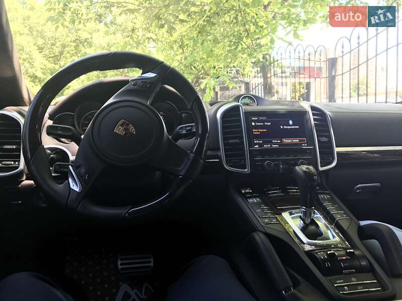 Внедорожник / Кроссовер Porsche Cayenne 2013 в Одессе фото 7 Внедорожник / Кроссовер Porsche Cayenne 2013 в Одессе