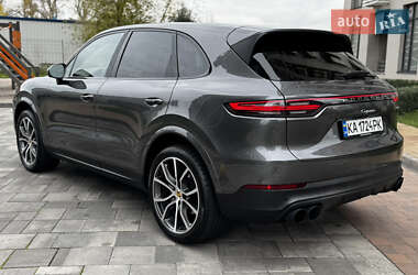 Внедорожник / Кроссовер Porsche Cayenne 2019 в Киеве
