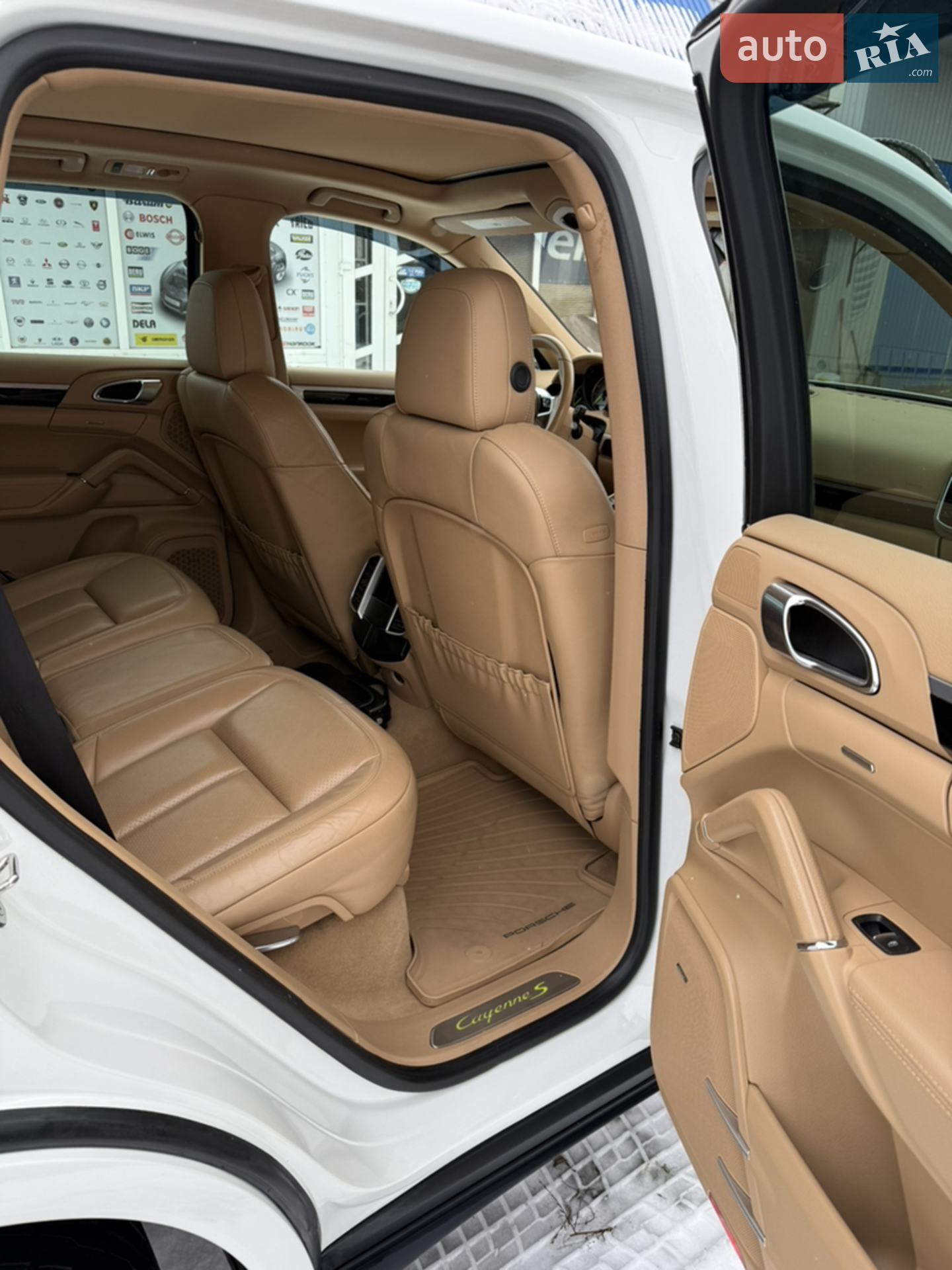2017 Porsche Cayenne - мініатюра 19