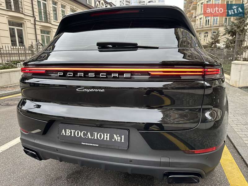 Внедорожник / Кроссовер Porsche Cayenne 2025 в Киеве