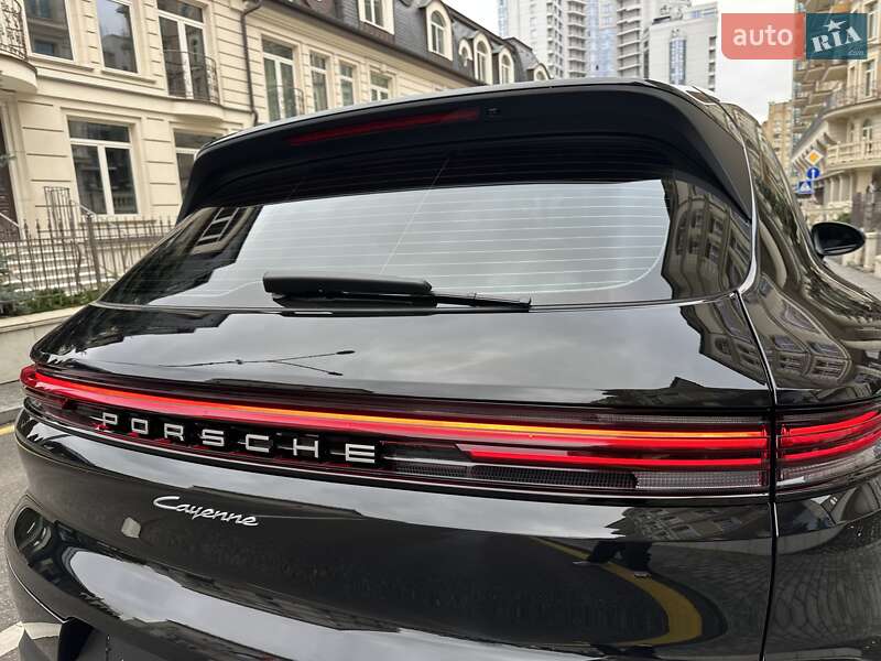 Porsche Cayenne 2025