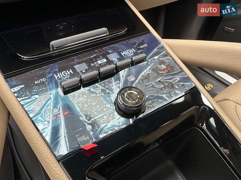 Внедорожник / Кроссовер Porsche Cayenne 2025 в Киеве
