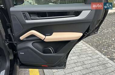 Внедорожник / Кроссовер Porsche Cayenne 2025 в Киеве