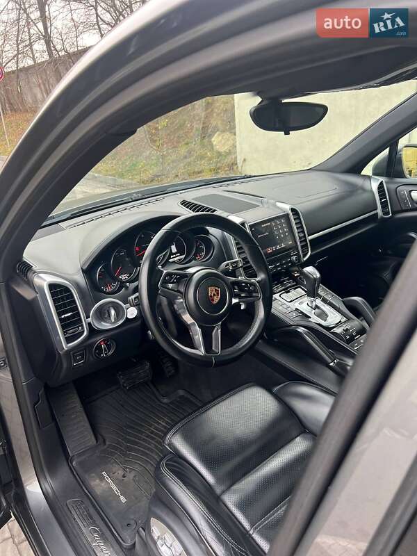 Внедорожник / Кроссовер Porsche Cayenne 2017 в Львове фото 18 Внедорожник / Кроссовер Porsche Cayenne 2017 в Львове