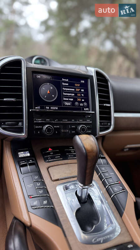 Позашляховик / Кросовер Porsche Cayenne 2011 в Києві