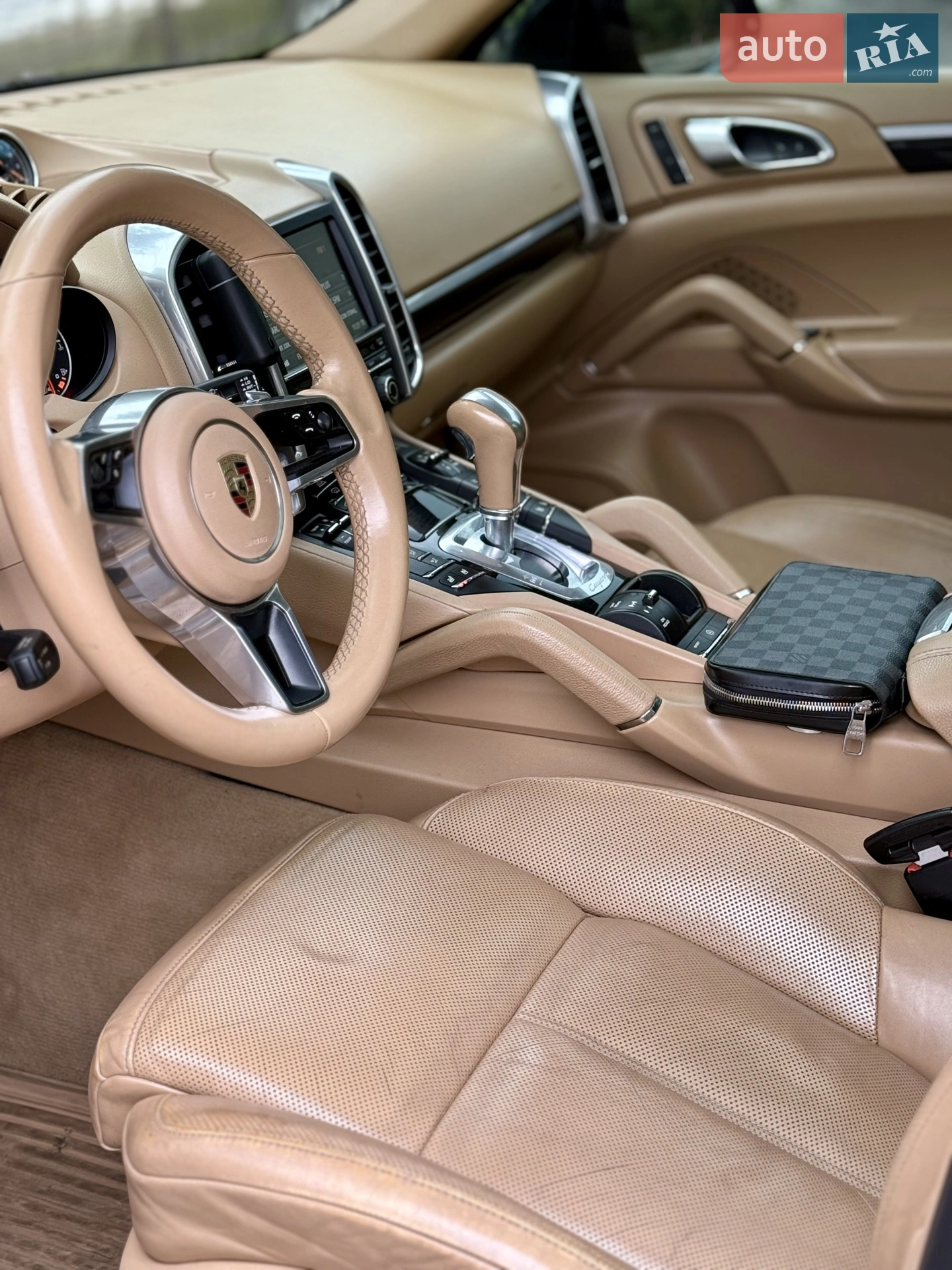 2015 Porsche Cayenne - мініатюра 16
