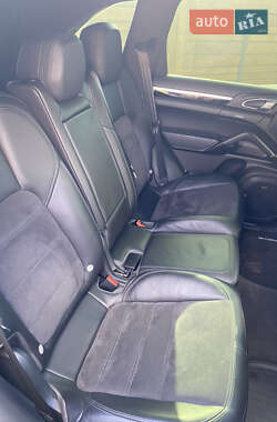 Позашляховик / Кросовер Porsche Cayenne 2016 в Києві