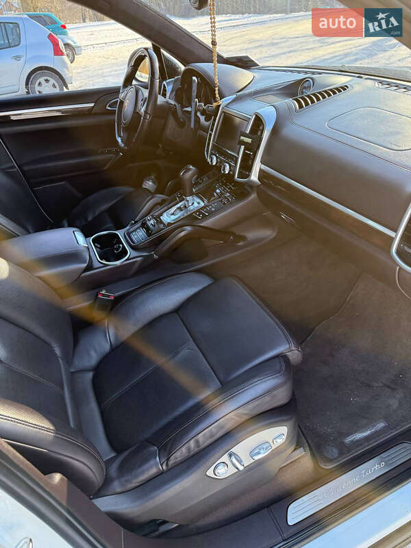 Внедорожник / Кроссовер Porsche Cayenne 2012 в Борисполе фото 14 Внедорожник / Кроссовер Porsche Cayenne 2012 в Борисполе