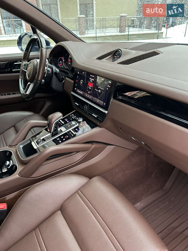 Внедорожник / Кроссовер Porsche Cayenne 2022 в Харькове